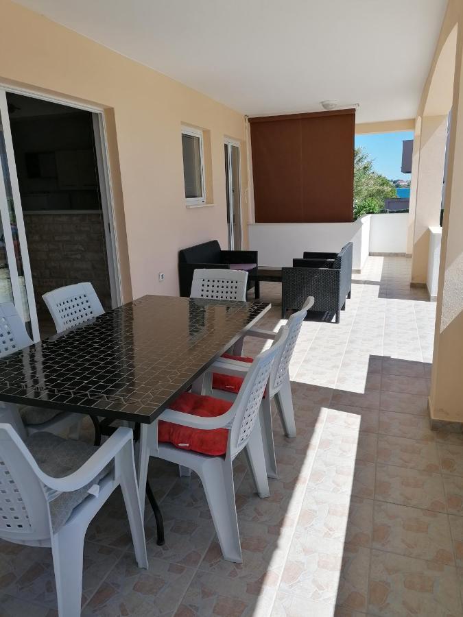 Apartmani Vinko Bibinje Eksteriør bilde
